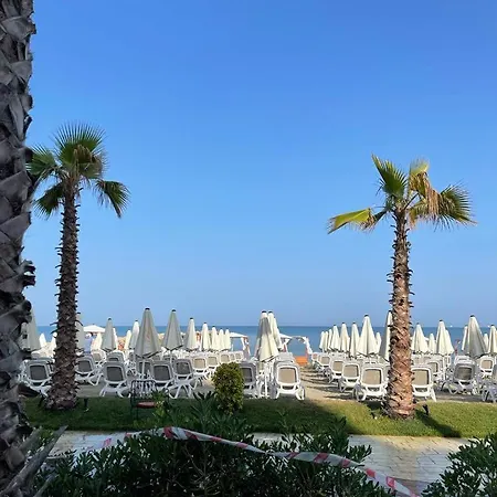 Durres, Golem, Mali Robit Διαμέρισμα Golem (Tirana)