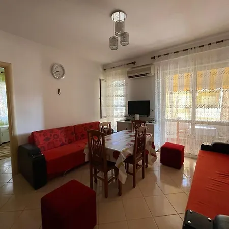 Durres, Golem, Mali Robit * Golem (Tirana)